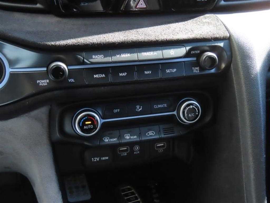 HYUNDAI Veloster - Vista 7