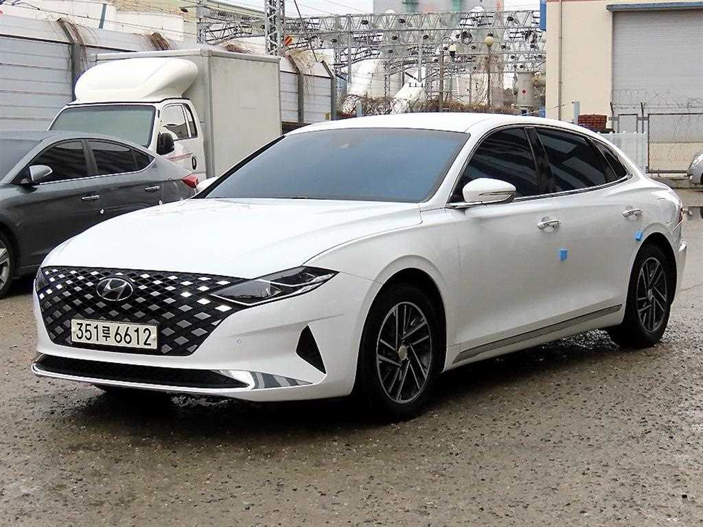 HYUNDAI Grandeur - Vista 2