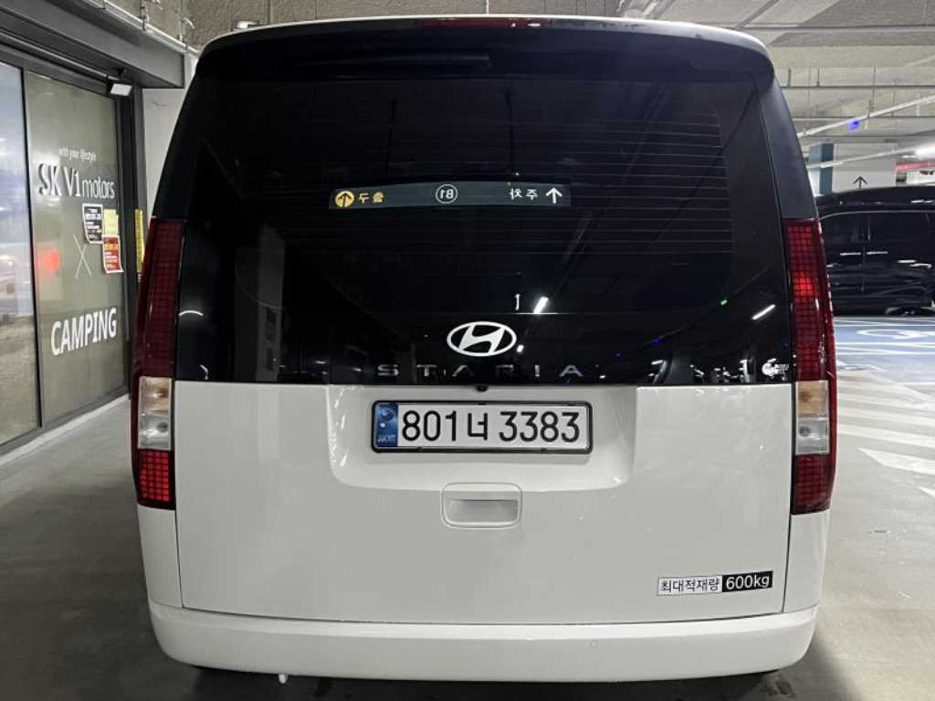 HYUNDAI Staria - Vista 5