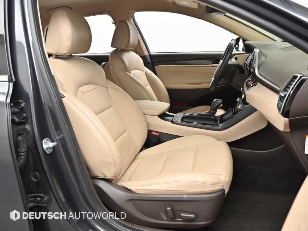 HYUNDAI Grandeur - Vista 10