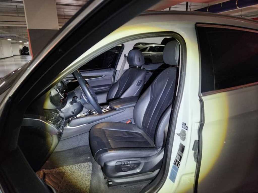 BMW X6 - Vista 4