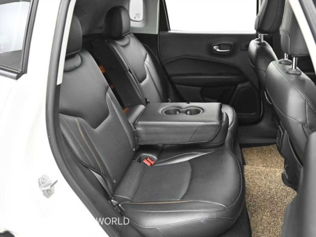 Jeep Compass - Vista 12