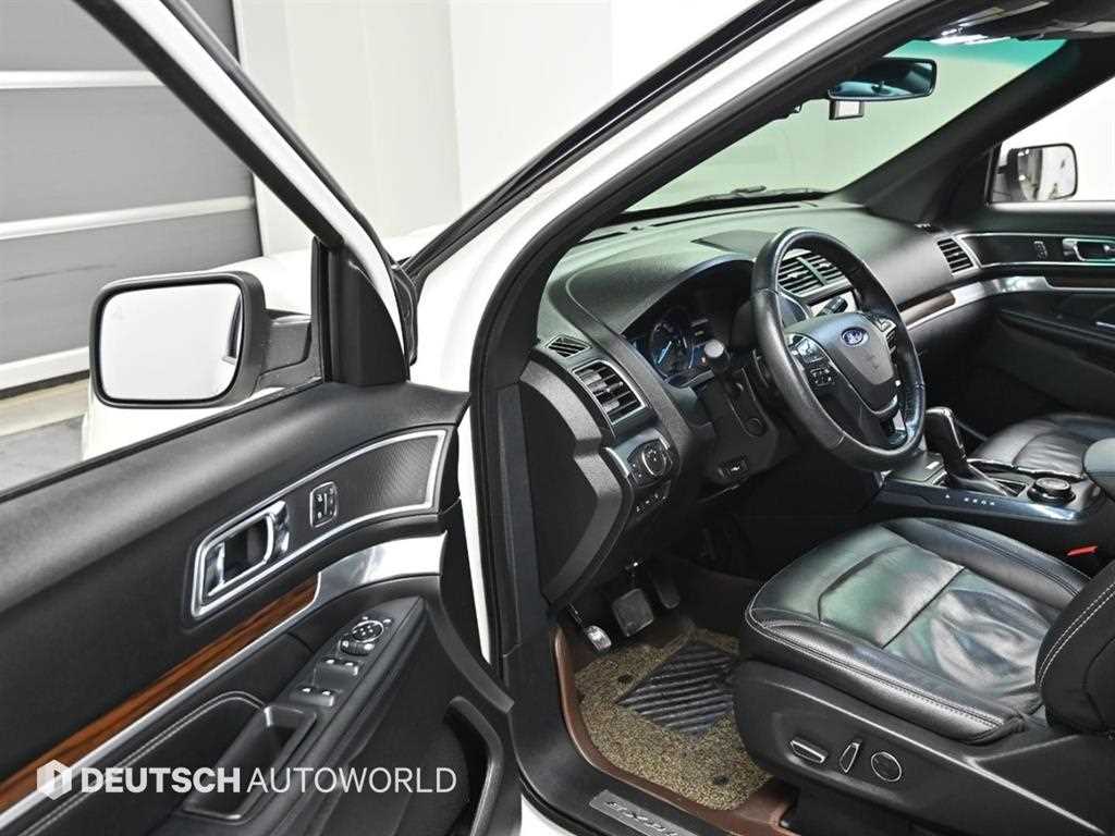 [포드]익스플로러 2.3 에코부스트 리미티드 4WD - миниатюра 11