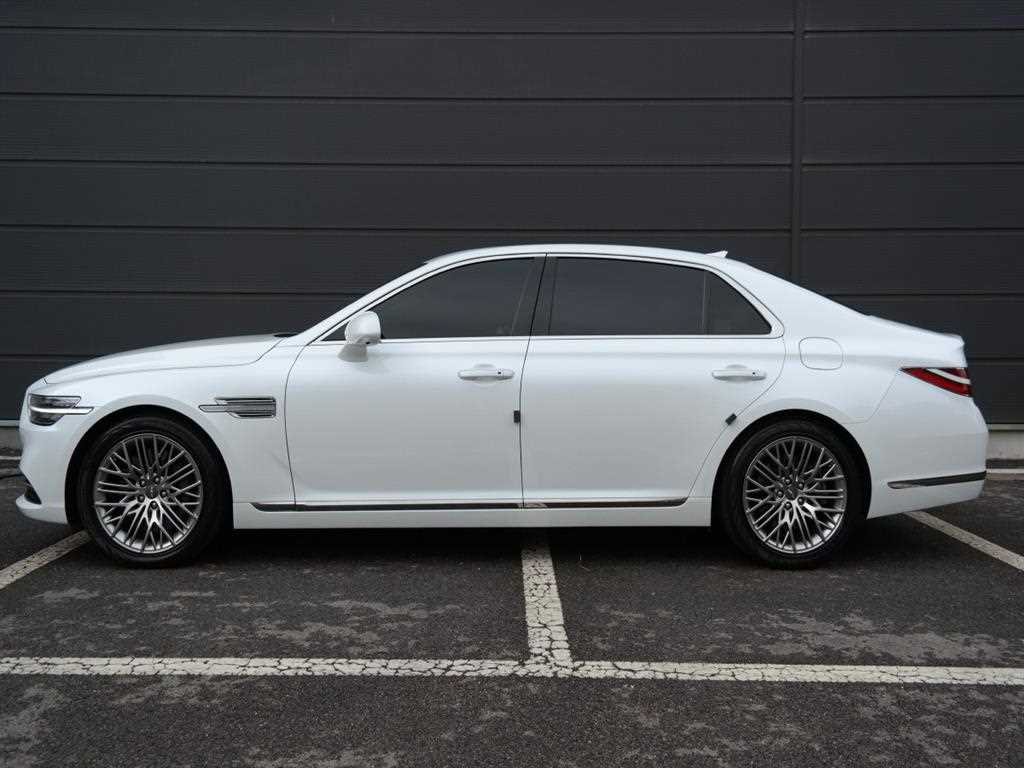 Genesis G90 - Vista 6