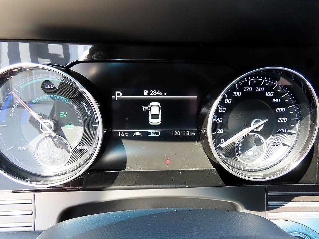 HYUNDAI Grandeur - Vista 9