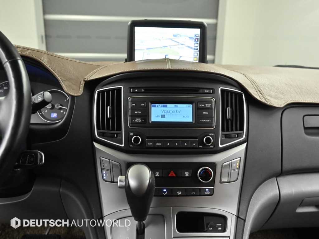 HYUNDAI Starex 2021 Azul - Importación desde Corea - HF Imports Iquique - Foto 14