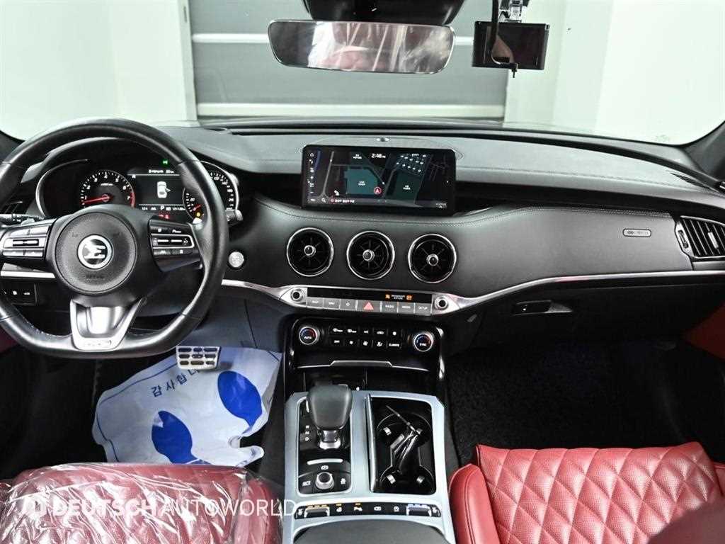 KIA Stinger - Vista 7