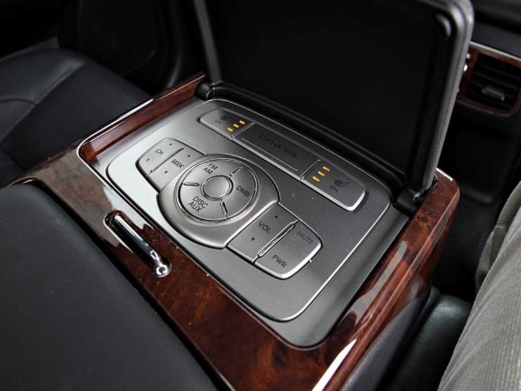 HYUNDAI Genesis 2009 Negro - Importación desde Corea - HF Imports Iquique - Foto 14