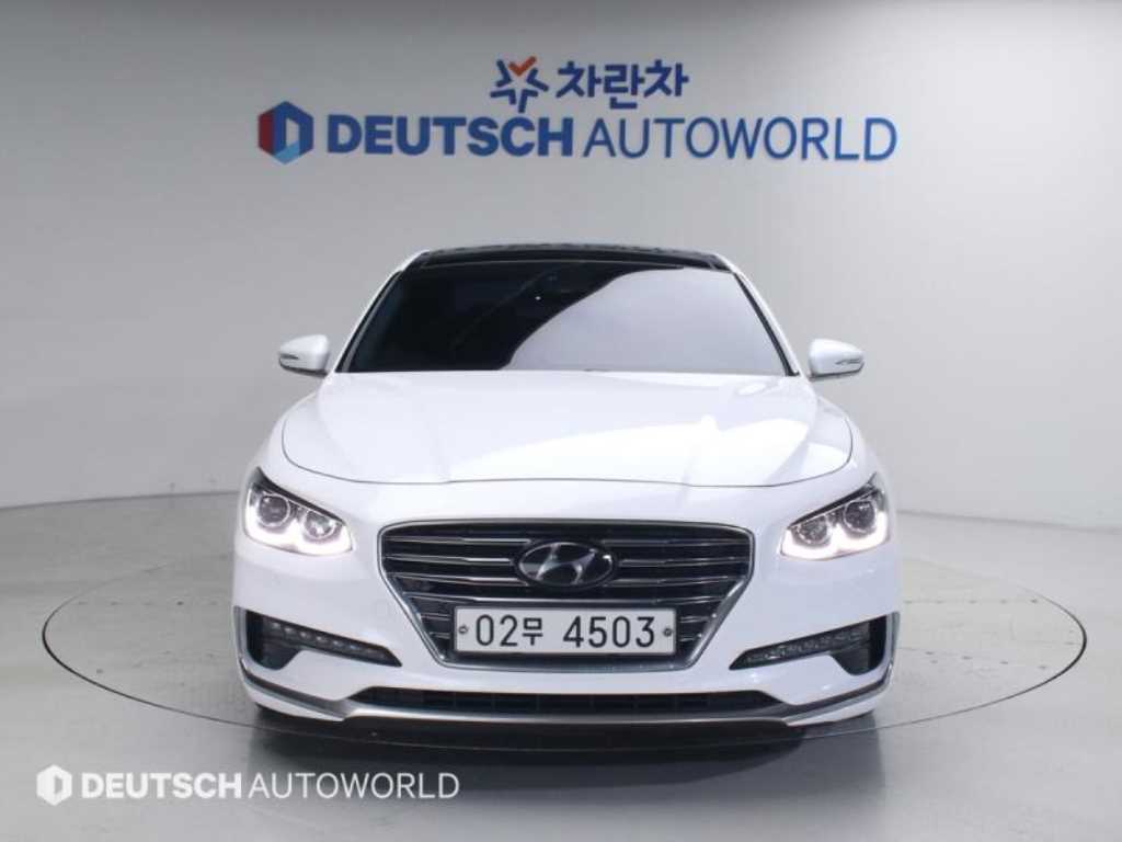 HYUNDAI Grandeur - Vista 3