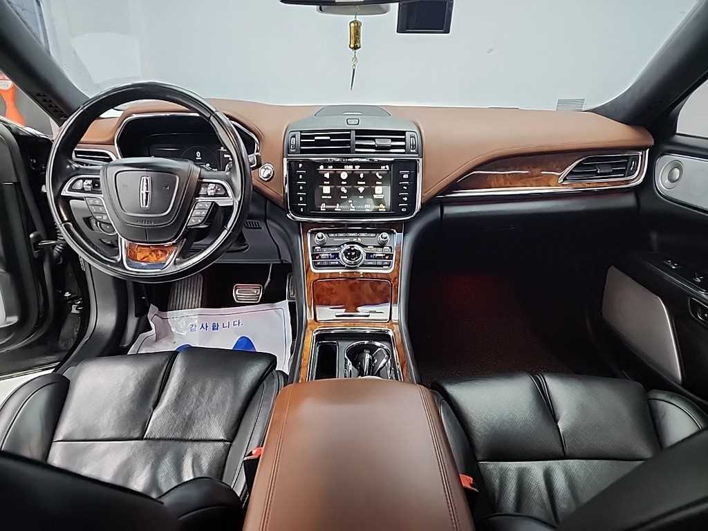 Lincoln Continental - Vista 7