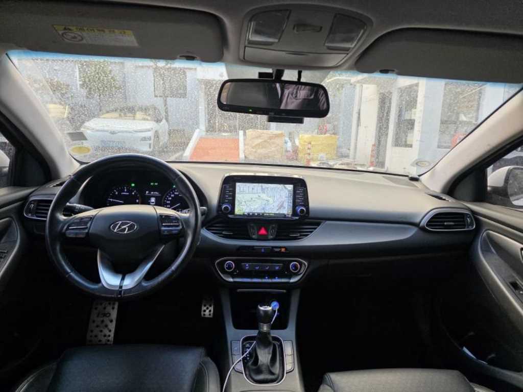 HYUNDAI i30 - Vista 4