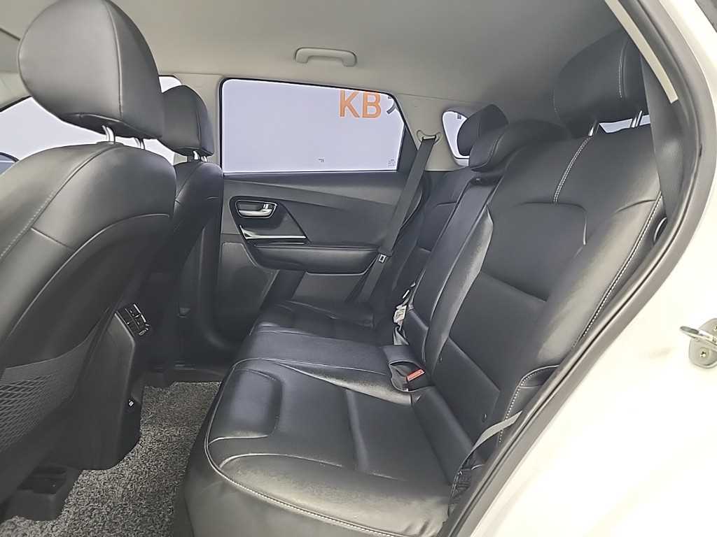 KIA Niro - Vista 12