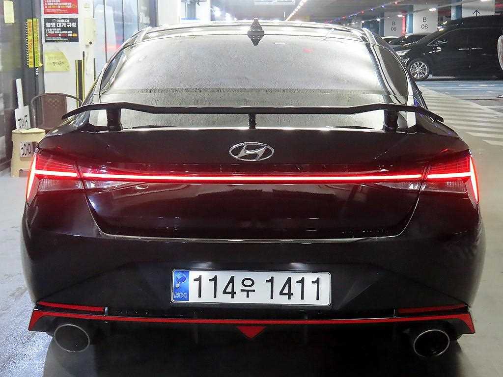 HYUNDAI Avante - Vista 5