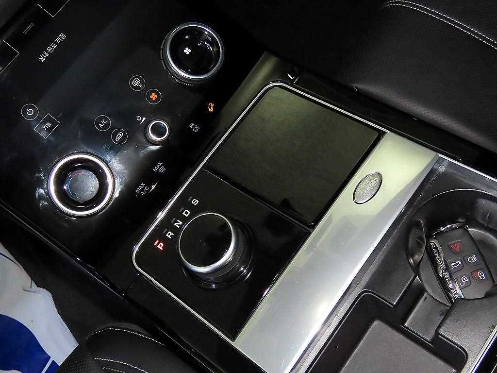 Land Rover Range Rover Bella - Vista 12