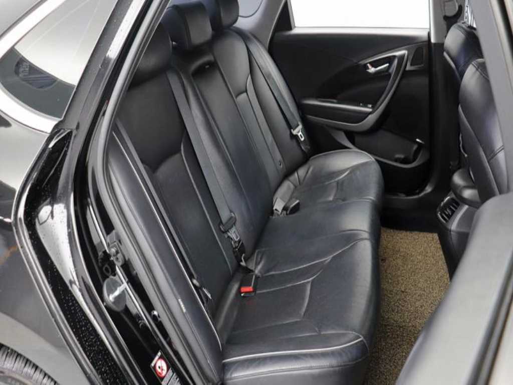 HYUNDAI Aslan - Vista 11