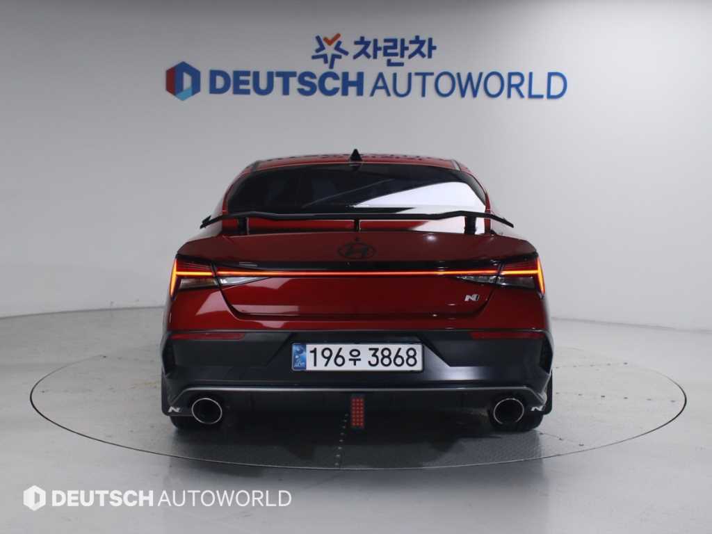 HYUNDAI Avante - Vista 4