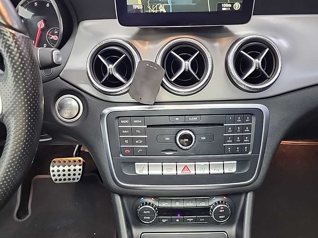 Mercedes Benz CLA Class - Vista 10