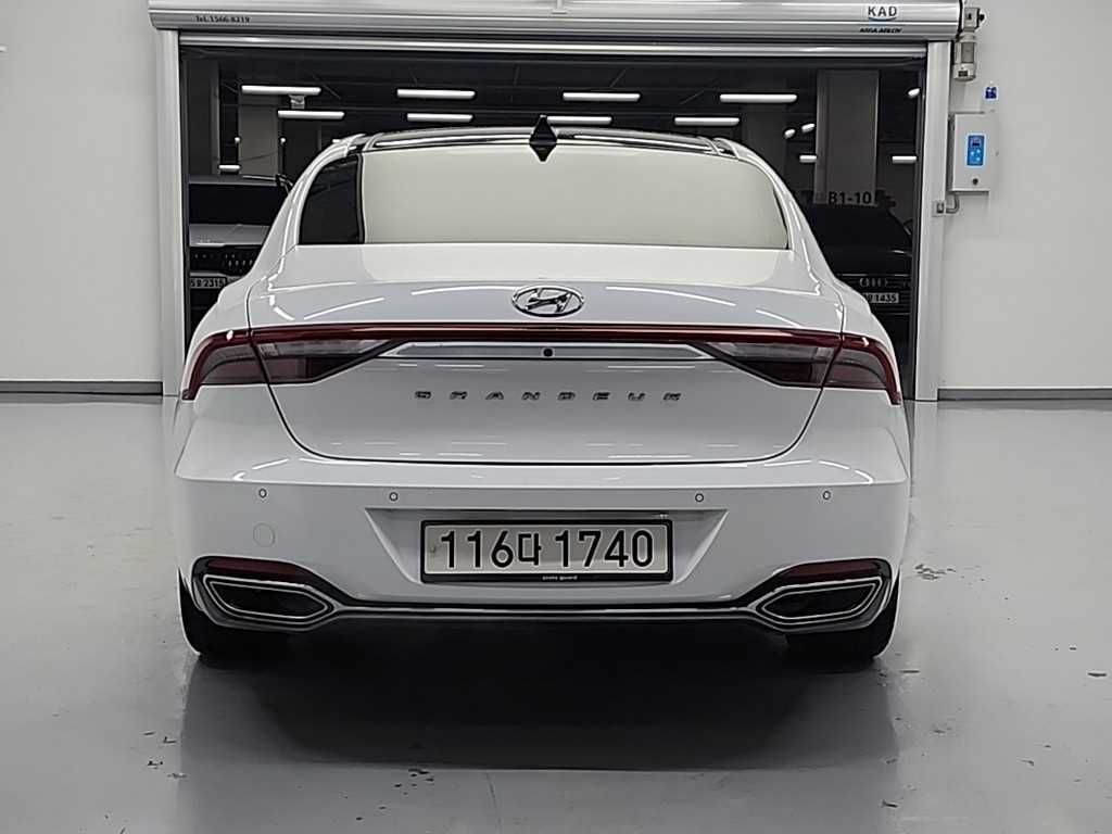 HYUNDAI Grandeur - Vista 4