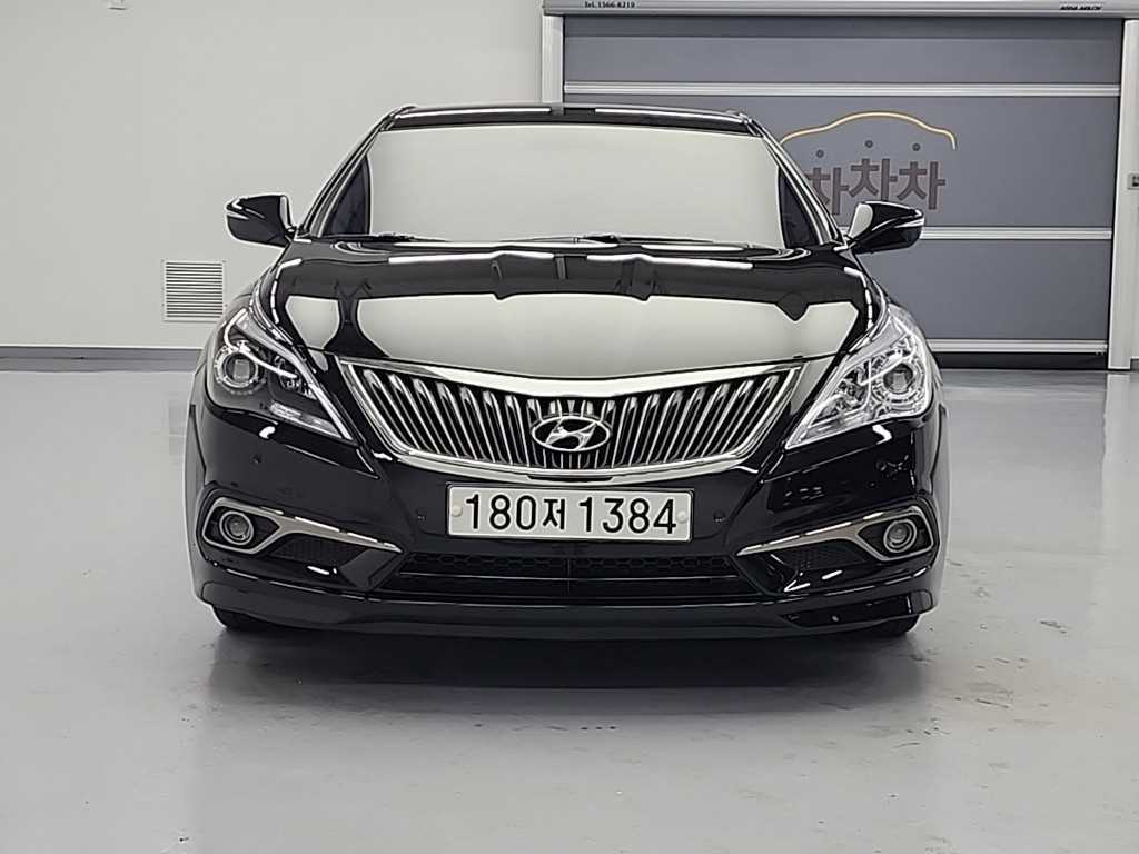 HYUNDAI Grandeur - Vista 2