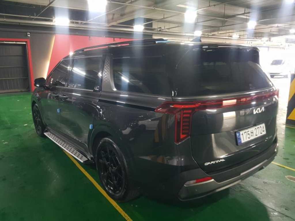 KIA Carnival - Vista 6