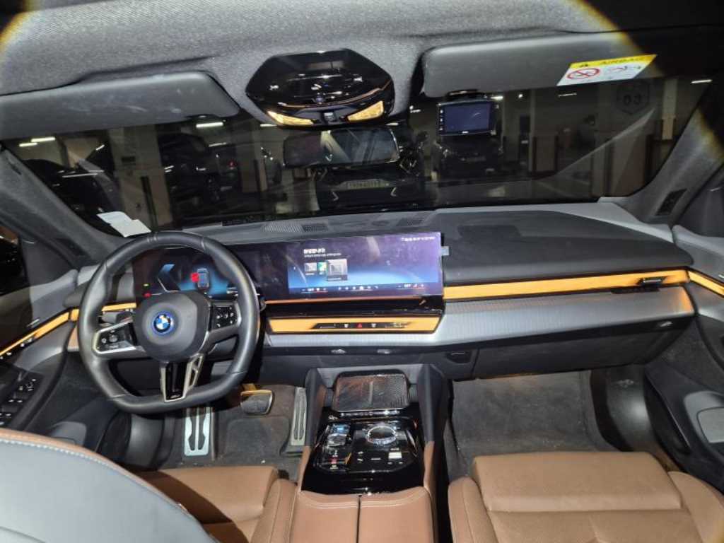 BMW i5 2024 Negro - Importación desde Corea - HF Imports Iquique - Foto 20