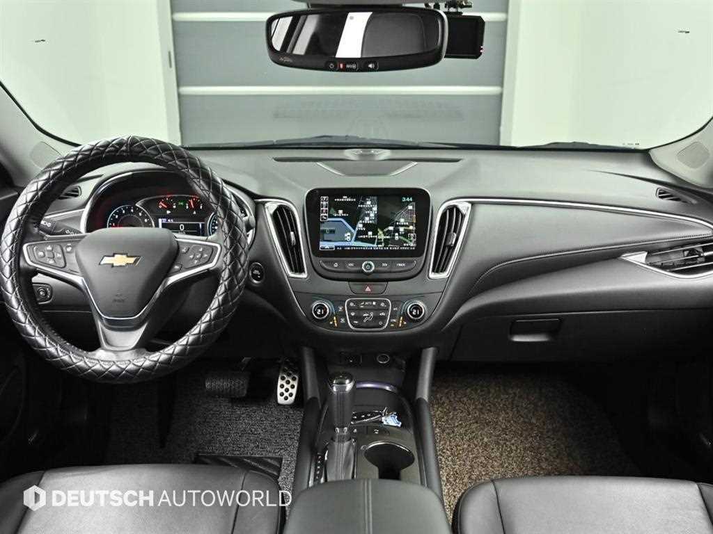 Chevrolet Malibu - Vista 7