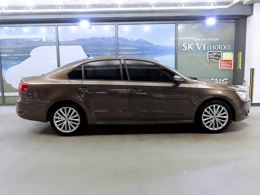 Volkswagen Jetta - Vista 3