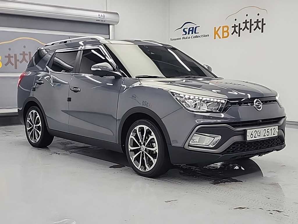 Ssangyong Tivoli - Vista 3