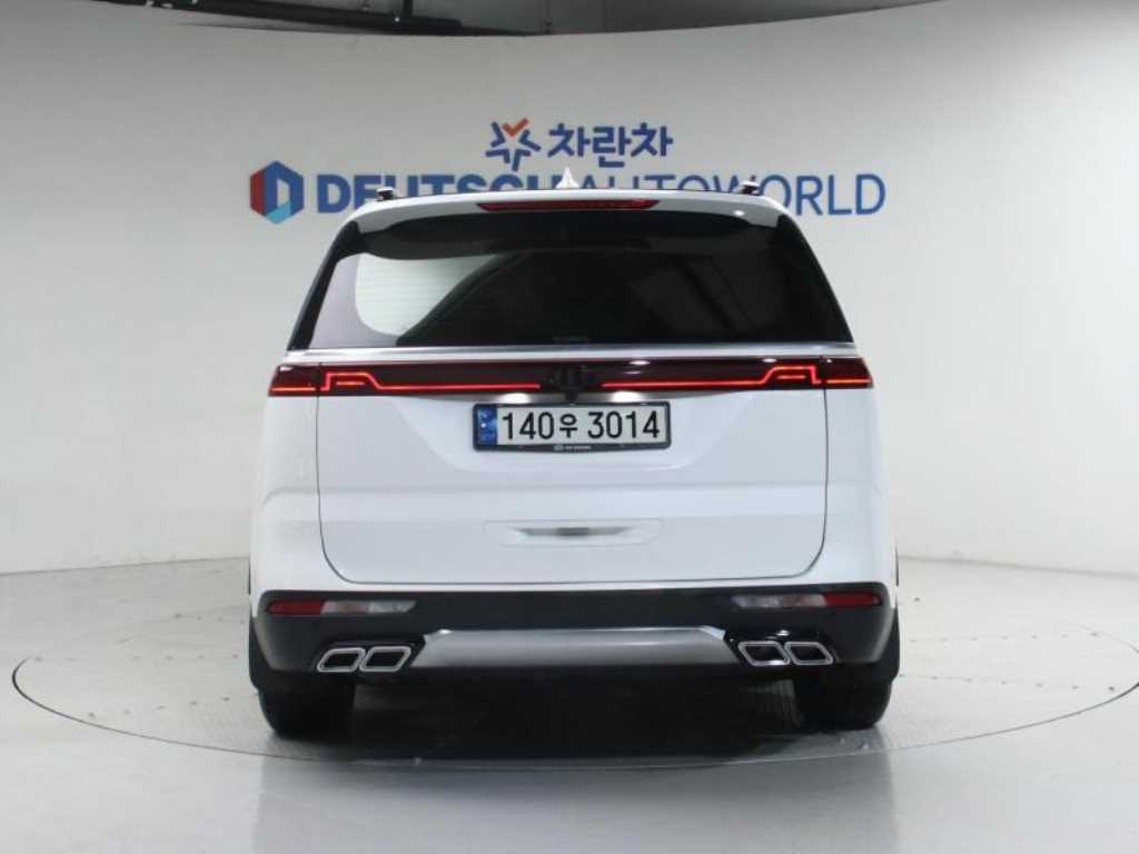 KIA Carnival - Vista 4