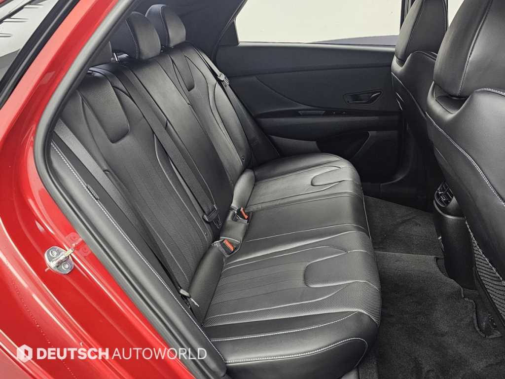 HYUNDAI Avante - Vista 12