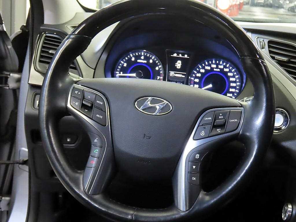 HYUNDAI Grandeur - Vista 8