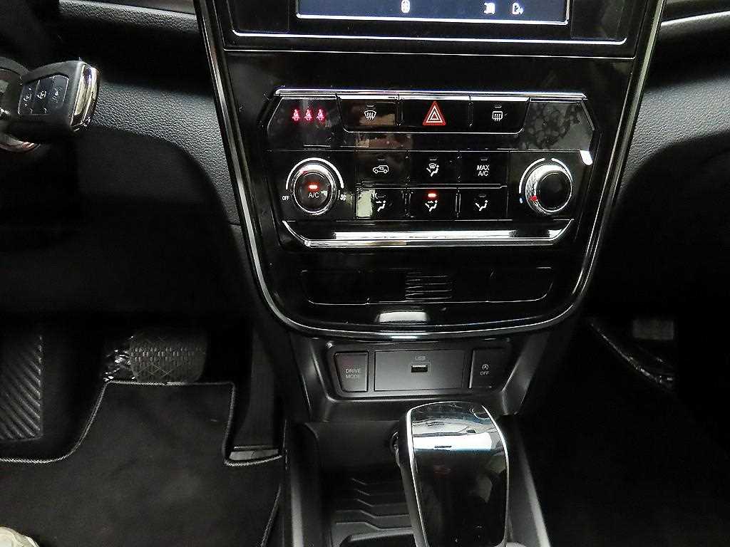 Ssangyong Tivoli 2022 Blanco - Importación desde Corea - HF Imports Iquique - Foto 16