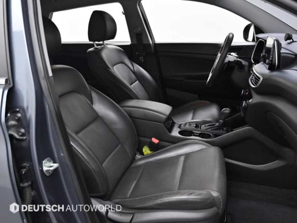 HYUNDAI Tucson - Vista 9