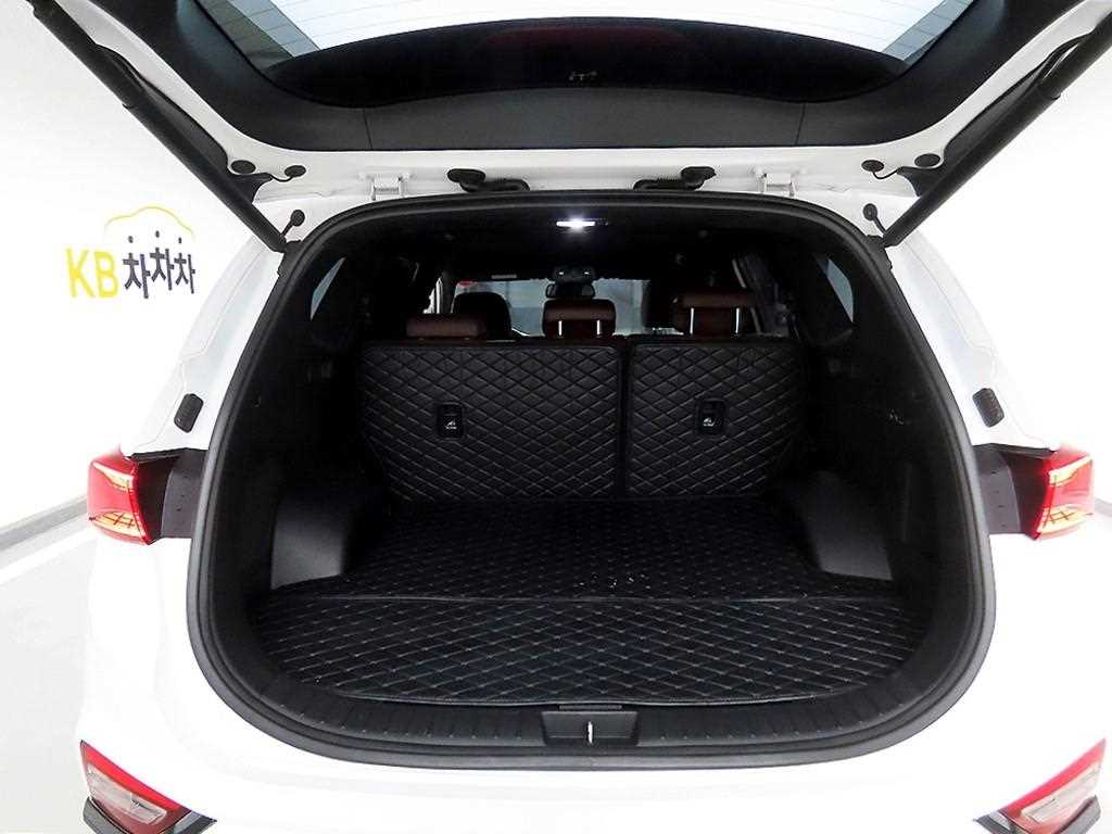 HYUNDAI Santa Fe - Vista 5