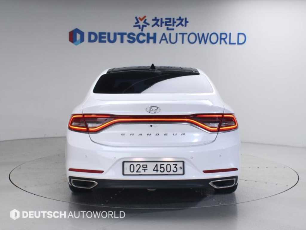 HYUNDAI Grandeur - Vista 4