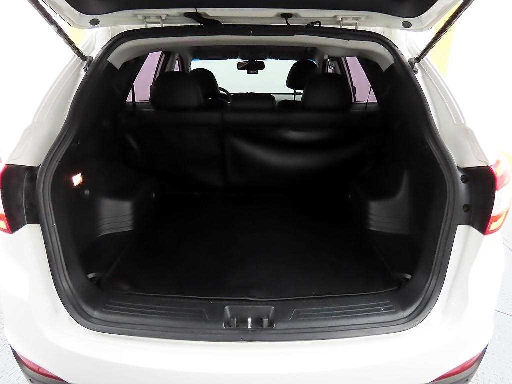 HYUNDAI Tucson 2015 Blanco - Importación desde Corea - HF Imports Iquique - Foto 18