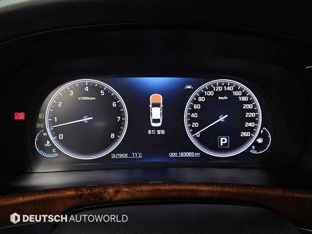 HYUNDAI Equus - Vista 8