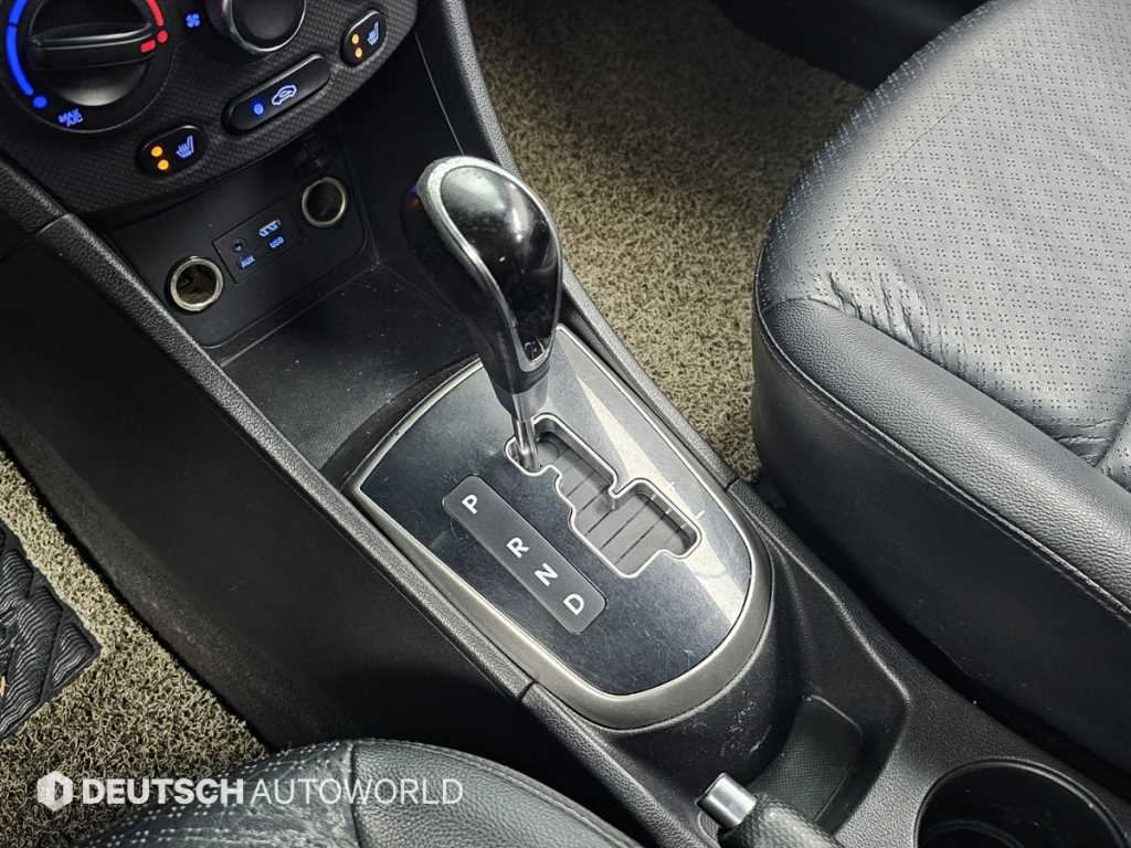 HYUNDAI Accent 2015 Blanco - Importación desde Corea - HF Imports Iquique - Foto 20