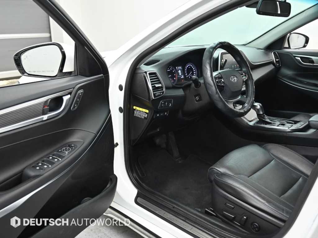 HYUNDAI Grandeur - Vista 11