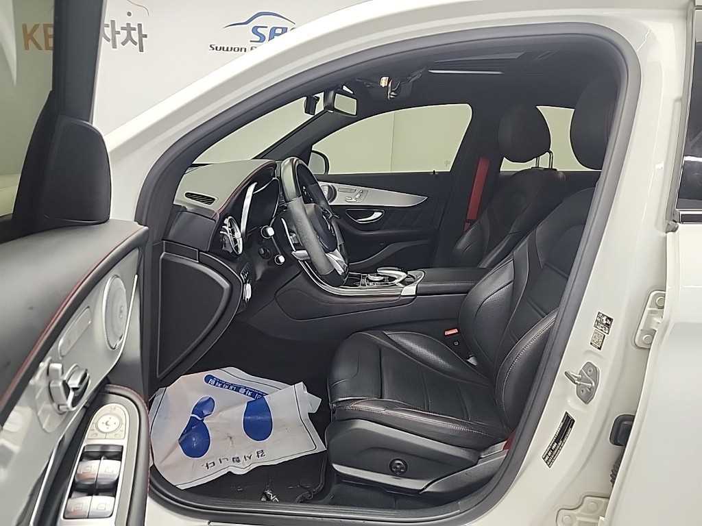 Mercedes Benz GLC Class - Vista 11