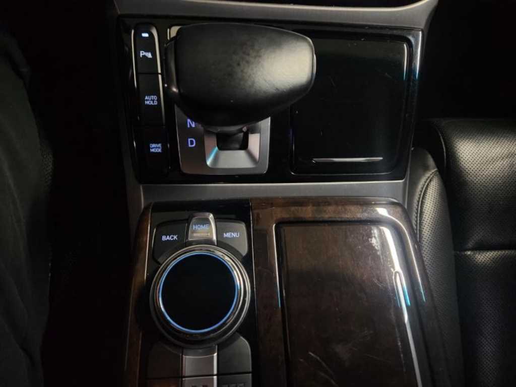 Genesis EQ900 2018 Gris - Importación desde Corea - HF Imports Iquique - Foto 13
