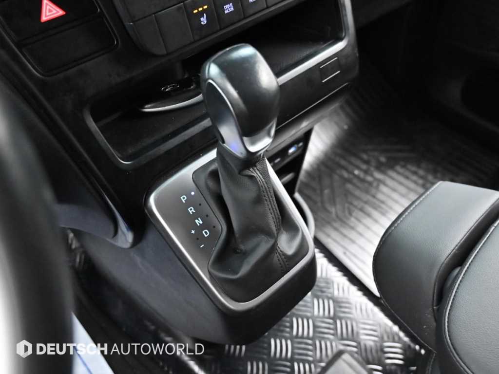 HYUNDAI Staria - Vista 9