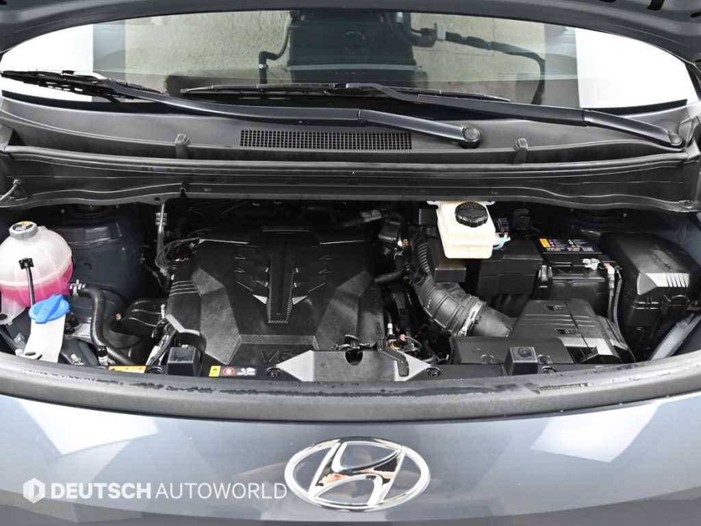 HYUNDAI Staria - Vista 6