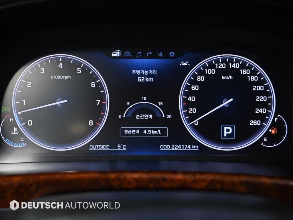 HYUNDAI Equus - Vista 8