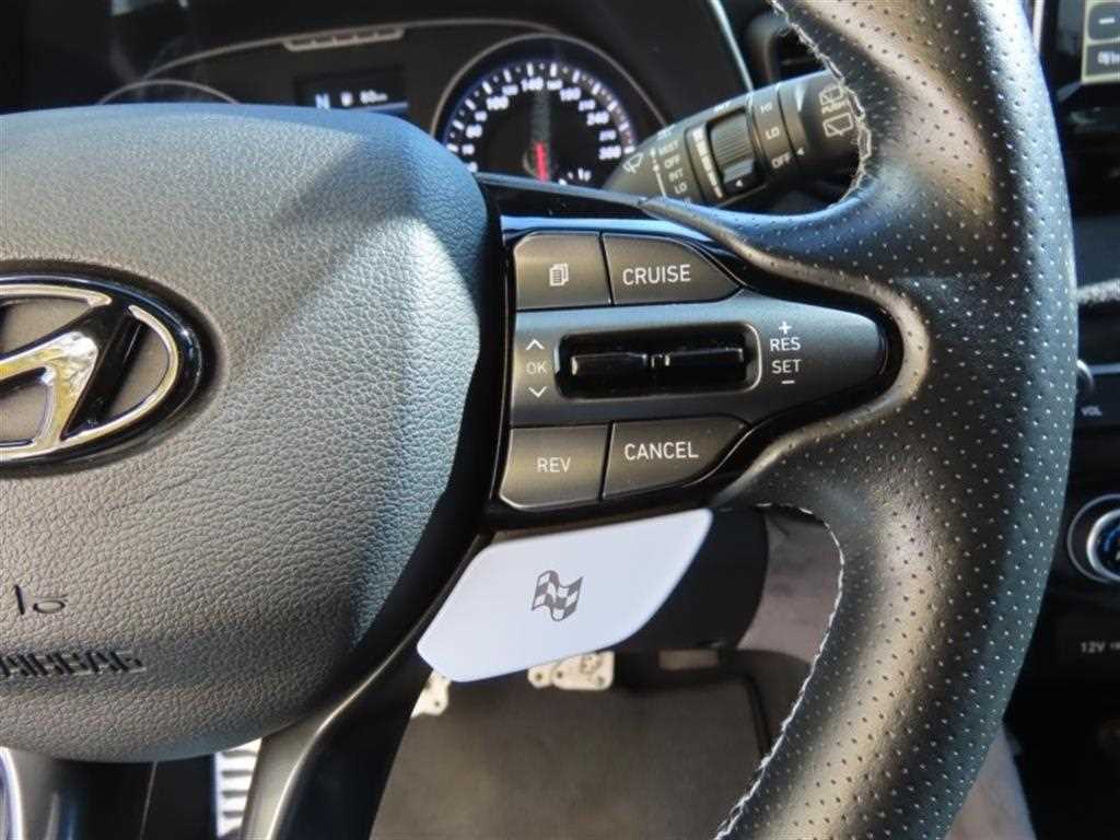 HYUNDAI Veloster - Vista 11