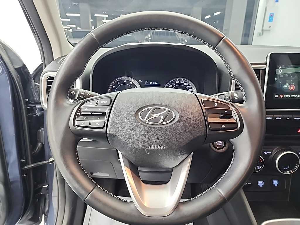 HYUNDAI Venue - Vista 9