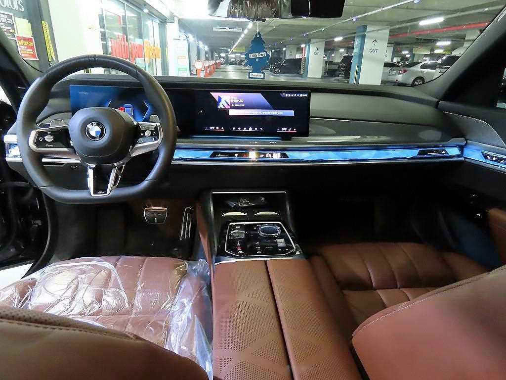 BMW 7 Series - Vista 10