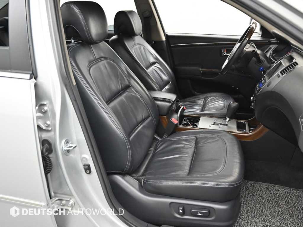 HYUNDAI Grandeur - Vista 10