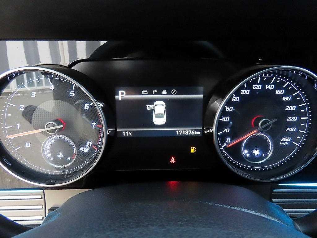 HYUNDAI Grandeur - Vista 9