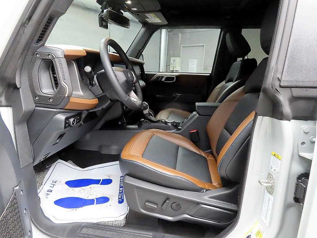 Ford Bronco - Vista 5